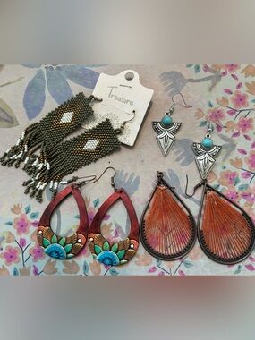 Boho earrings lot NWOT